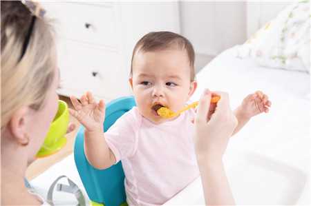 广州代怀生子，两个月的宝宝肚子不消化怎么办